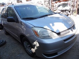 2004 TOYOTA SIENNA LE SILVER 3.3L AT Z17841